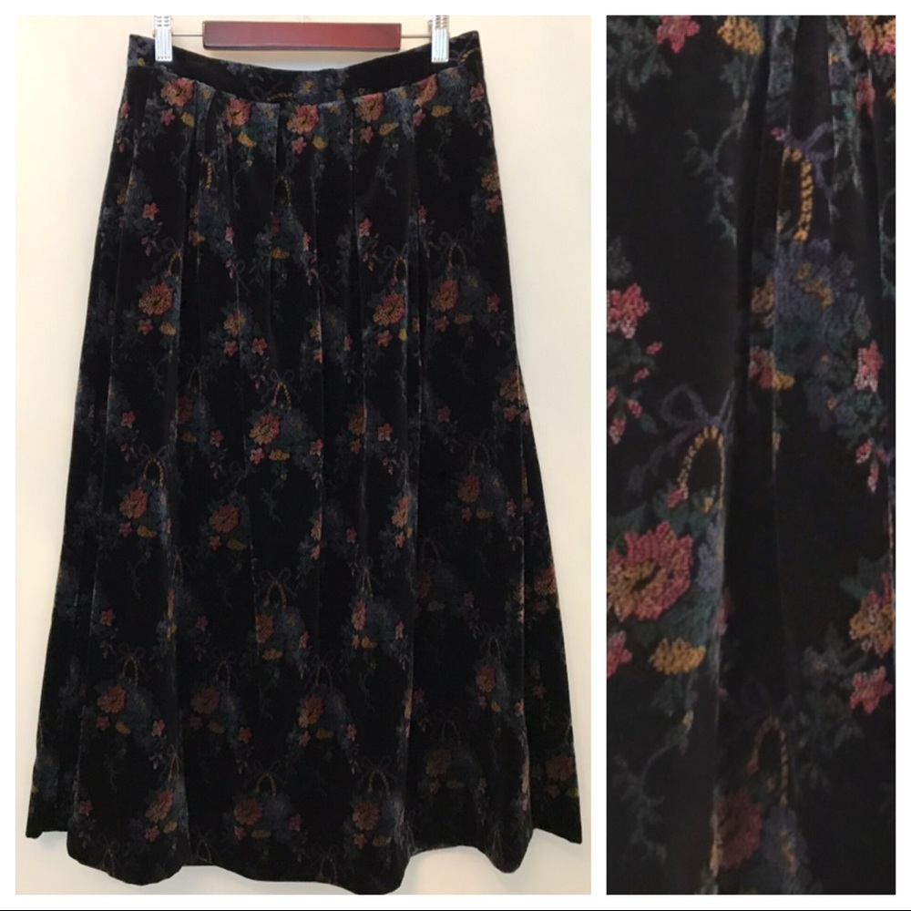 Vtg Floral Velvet Skirt Susan Bristol M